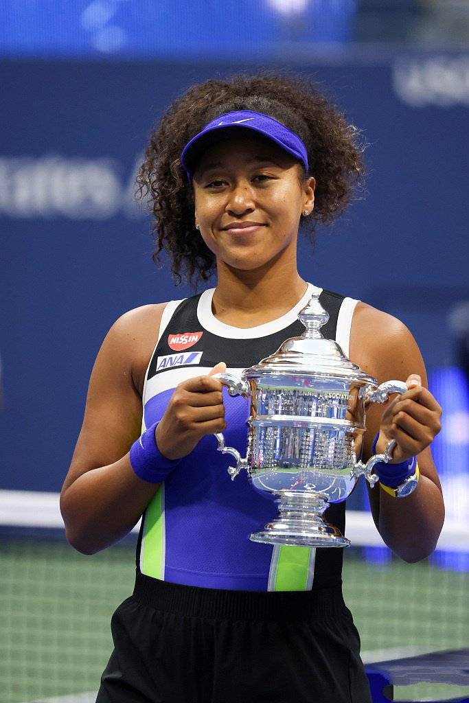 九游体育官网-大坂直美重要时刻爆冷，雄鹿带队取胜！再创辉煌时刻(炮灰他自带盛世美颜快穿)